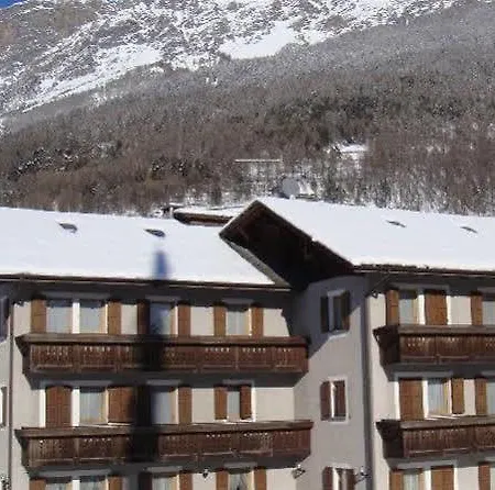 Casa Stefano E Lucia بورمْيو